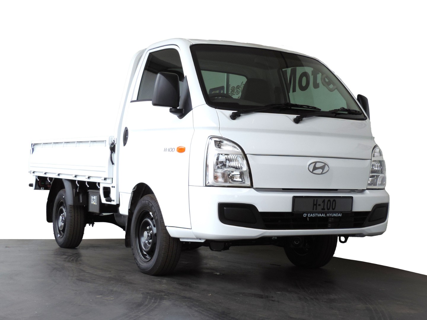 HYUNDAI H100 2.6D A/C F/C D/S - Main Vehicle Image