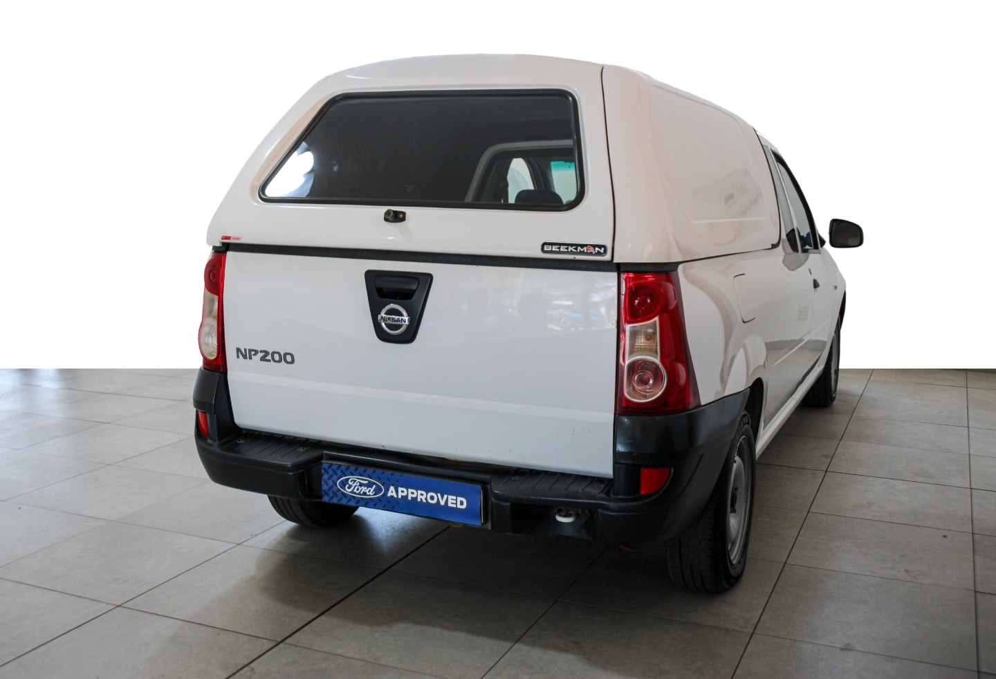 NISSAN NP200 1.6  P/U S/C - 6 