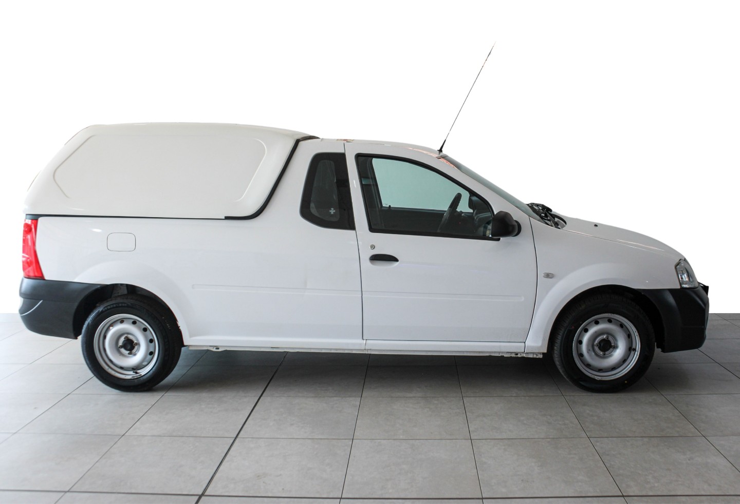 NISSAN NP200 1.6  P/U S/C - 7 