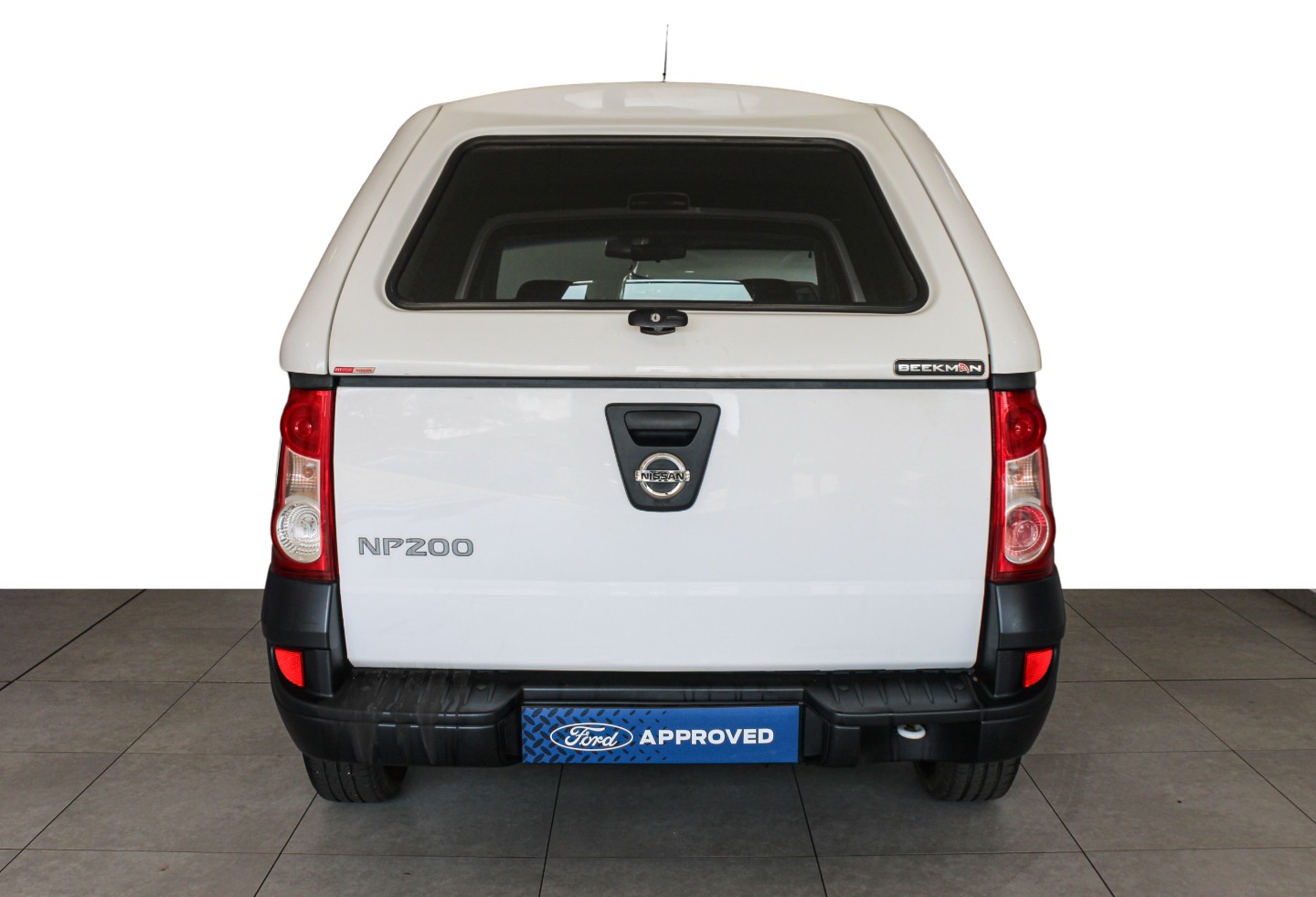 NISSAN NP200 1.6  P/U S/C - 5 