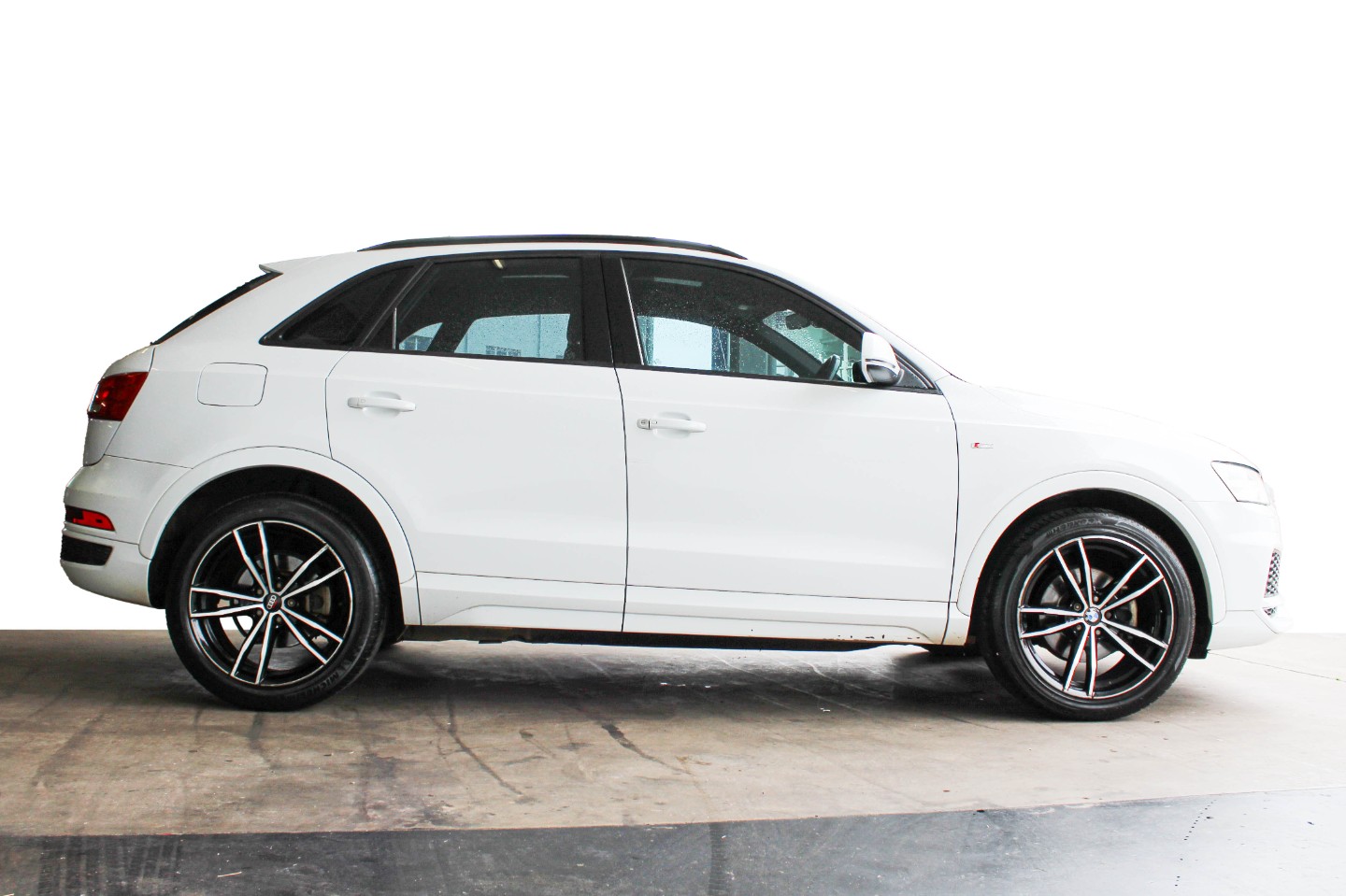 AUDI Q3 1.4T FSI STRONIC (110KW) - 7 