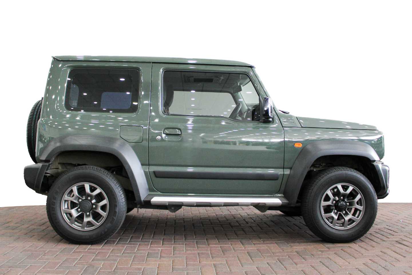 SUZUKI JIMNY 1.5 GLX - 7 