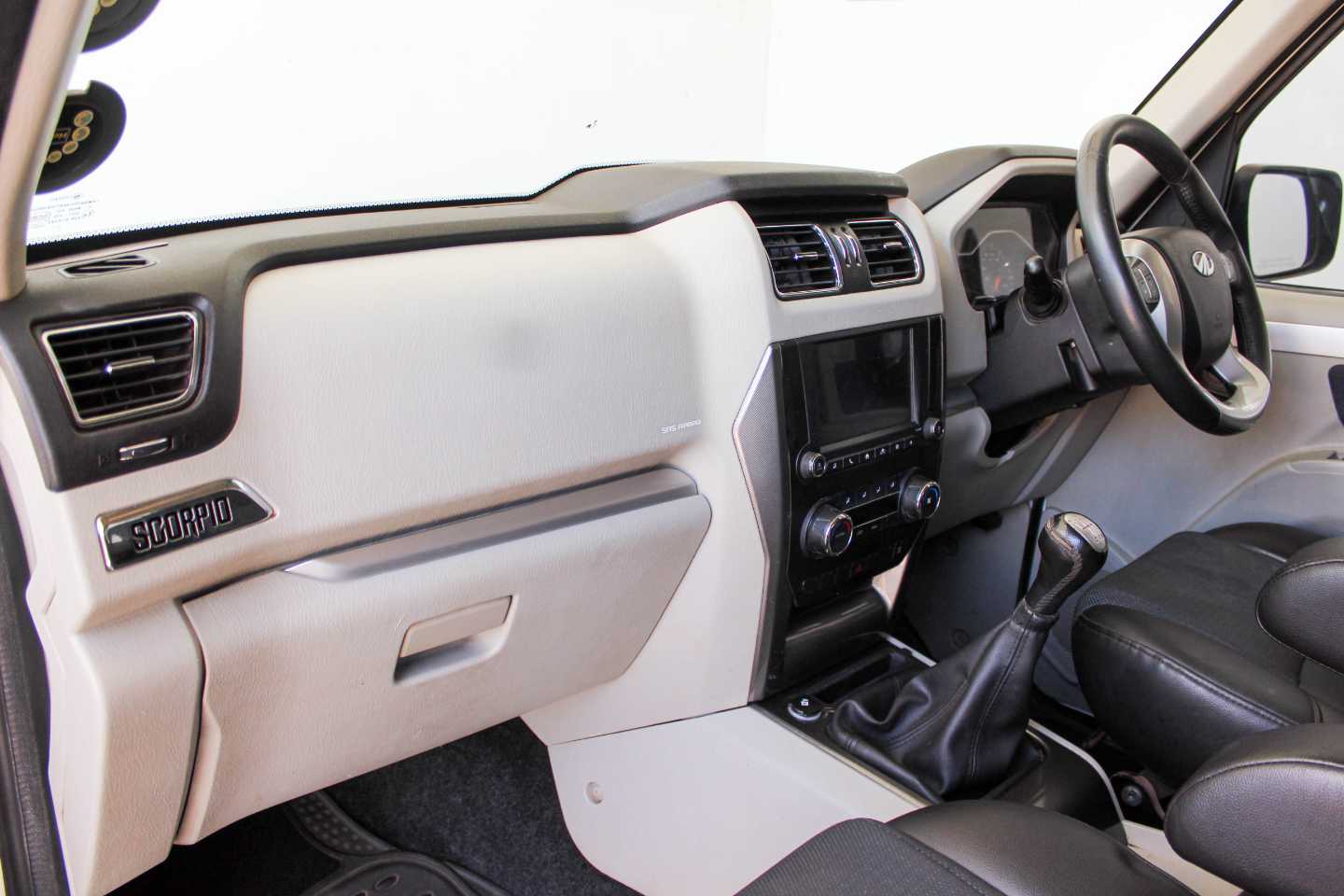 MAHINDRA SCORPIO 2.2TD 4X4 103KW (S11) - 15 