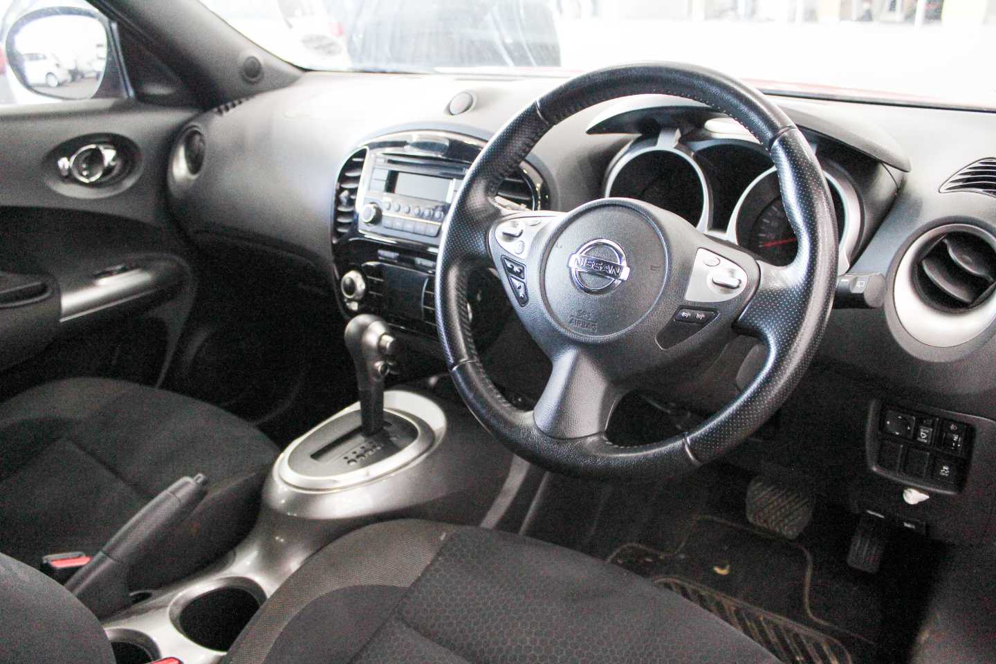 NISSAN JUKE 1.6 ACENTA + CVT - 18 