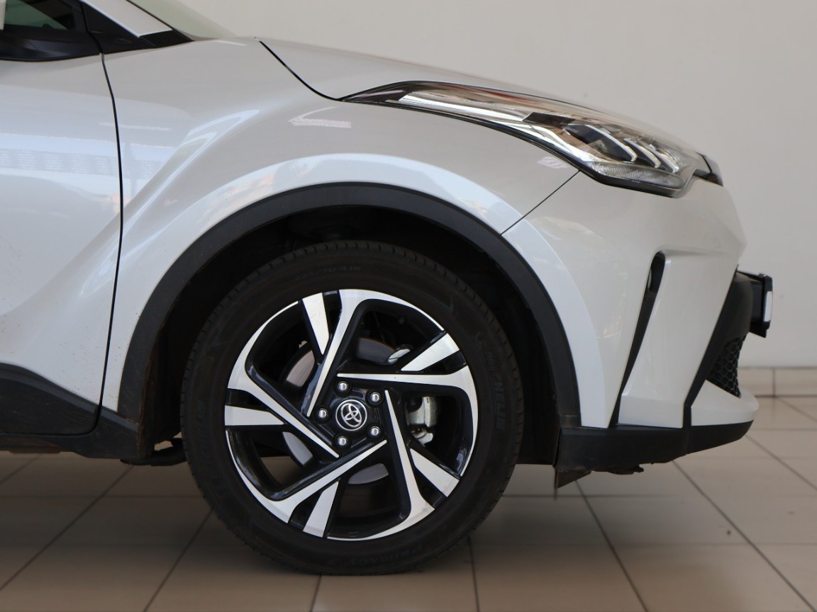 TOYOTA C-HR 1.2T PLUS CVT - 1 