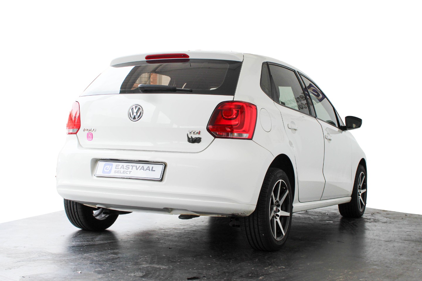 VOLKSWAGEN POLO 1.6 TDI COMFORTLINE 5DR - 8 