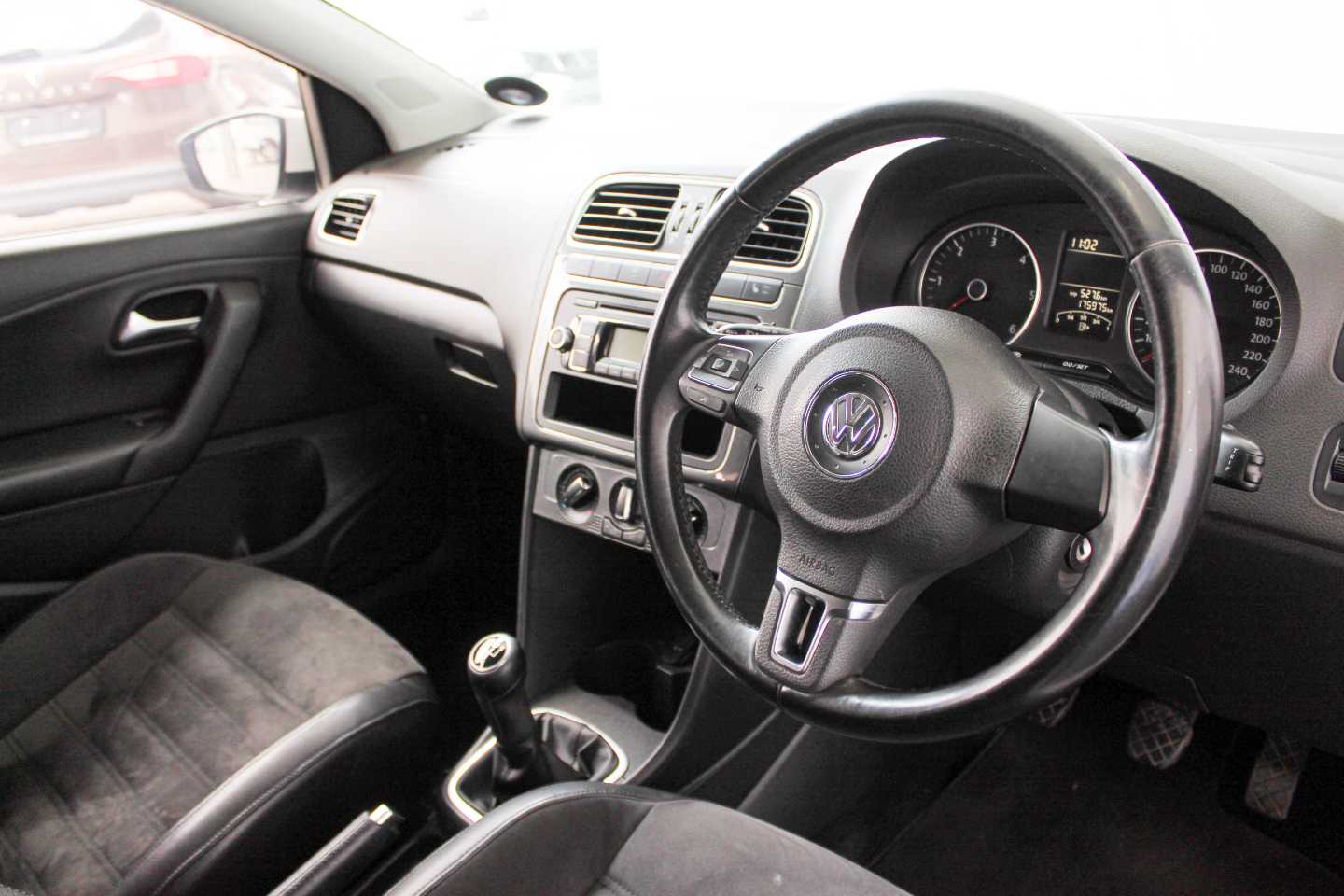 VOLKSWAGEN POLO 1.6 TDI COMFORTLINE 5DR - 16 