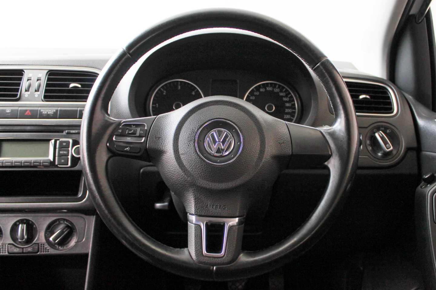 VOLKSWAGEN POLO 1.6 TDI COMFORTLINE 5DR - 11 