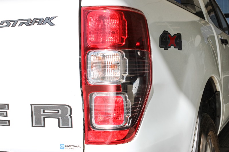 FORD RANGER 2.0D BI-TURBO WILDTRAK 4X4 A/T P/U D/C - 3 