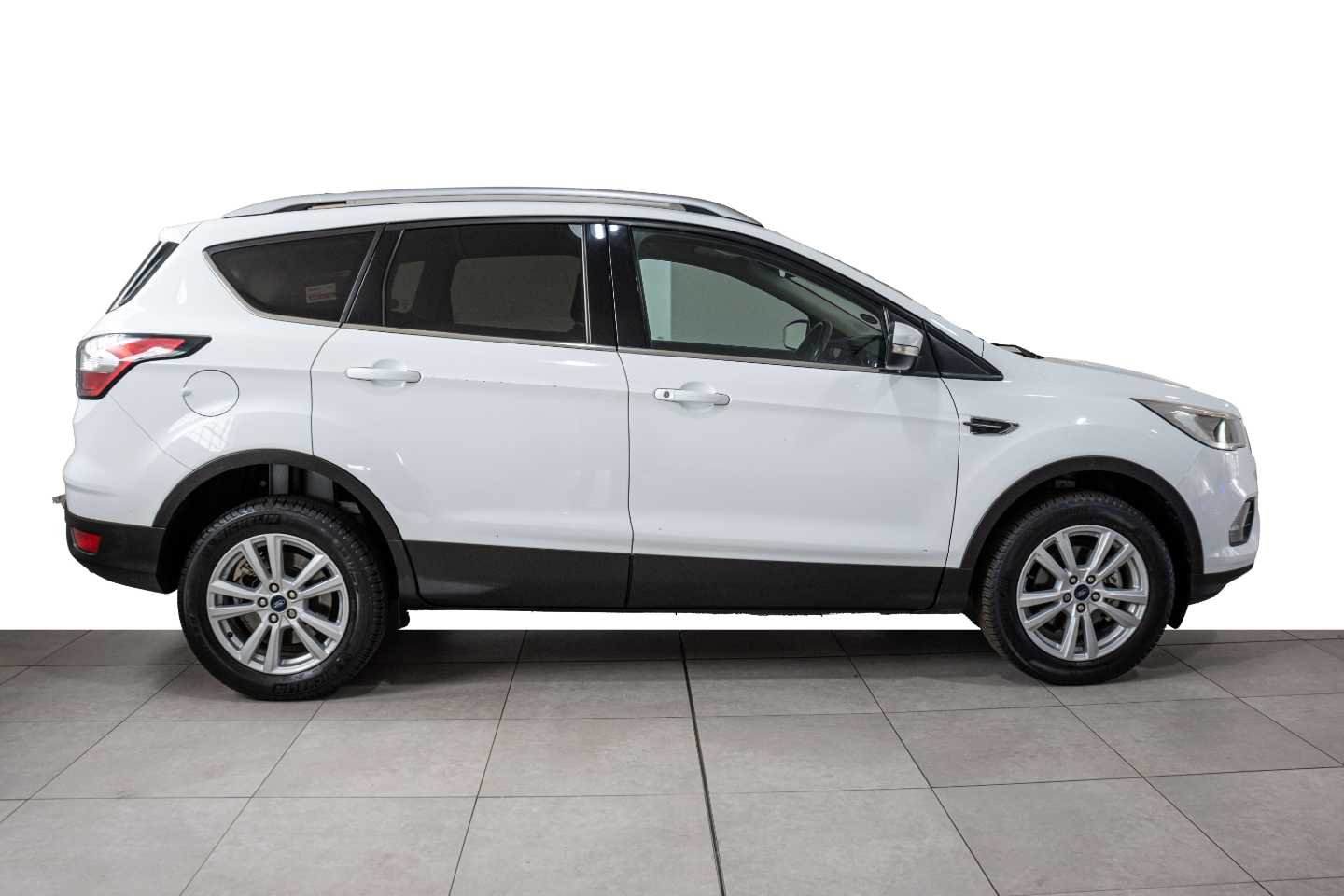 FORD KUGA 1.5 ECOBOOST AMBIENTE A/T - 7 