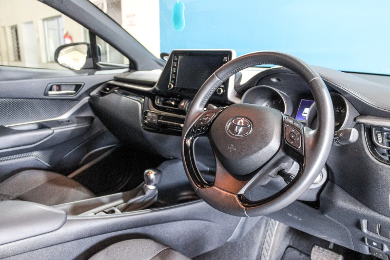 TOYOTA C-HR 1.2T PLUS CVT - 11 