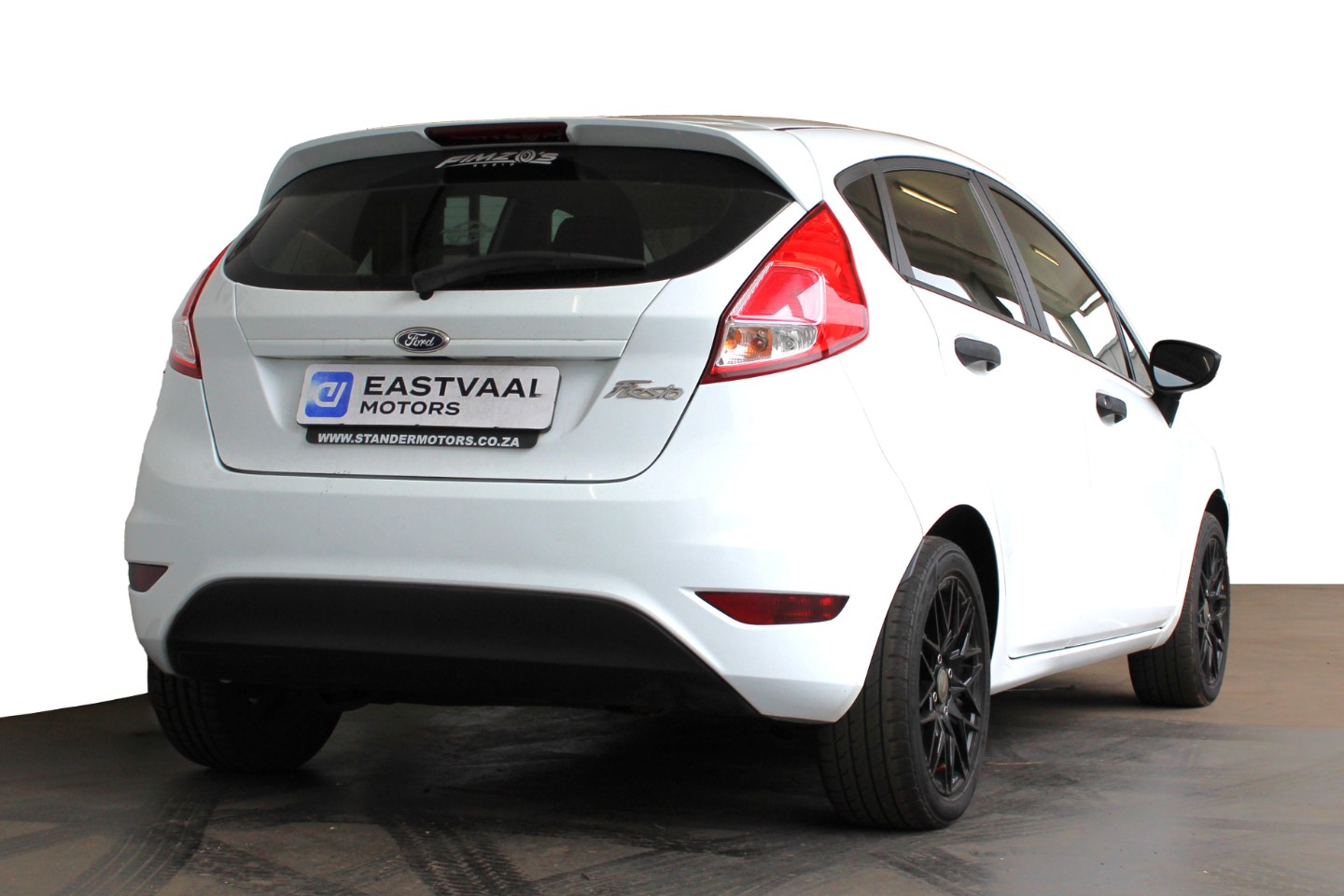 FORD FIESTA 1.4 AMBIENTE 5 Dr - 5 