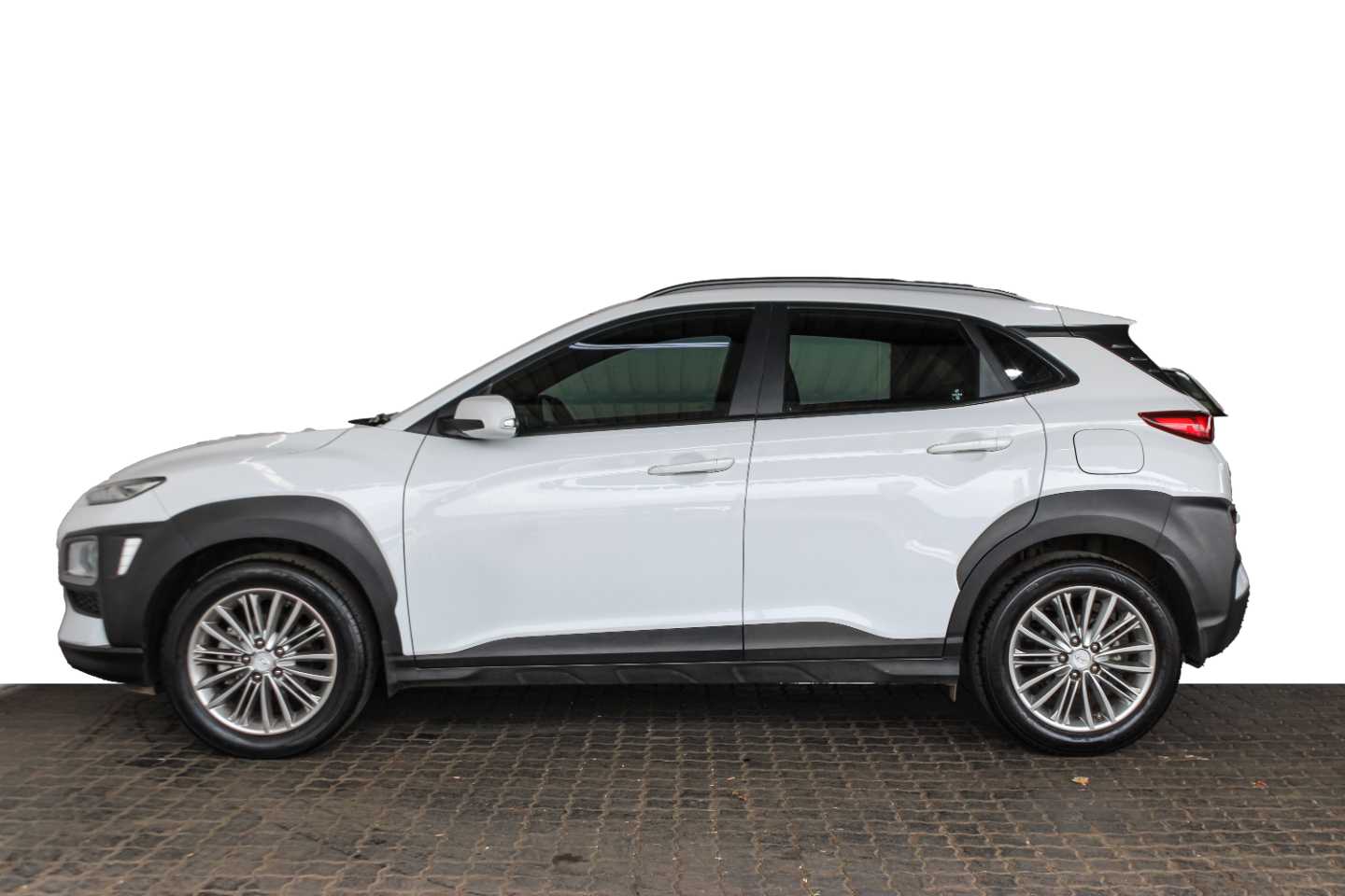 HYUNDAI KONA 2.0 EXECUTIVE A/T - 8 