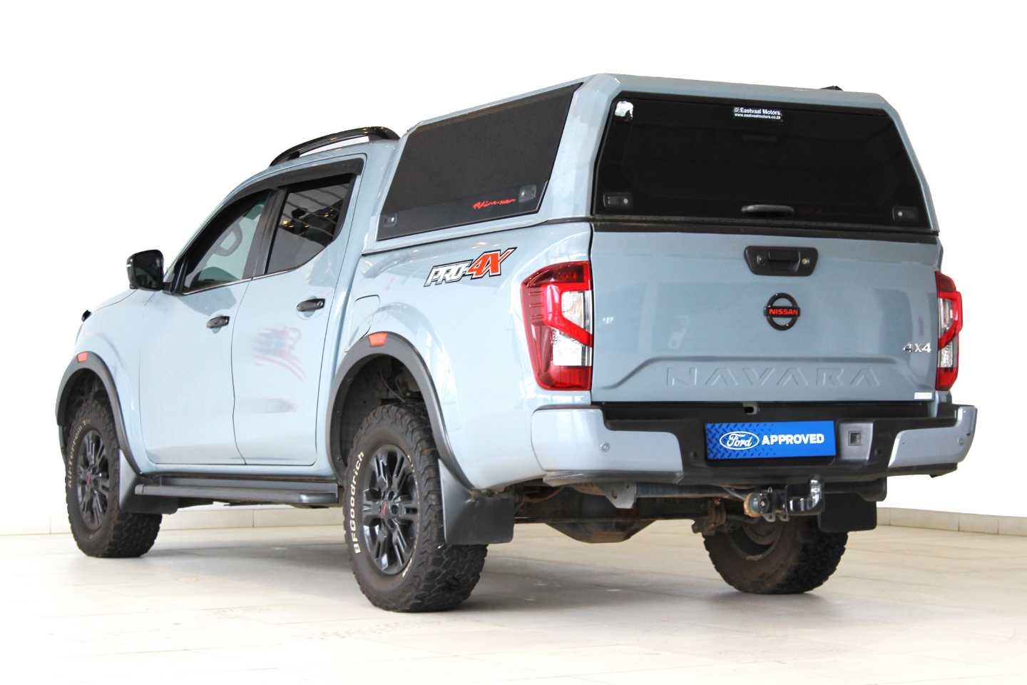 NISSAN NAVARA 2.5DDTI PRO-4X 4X4 A/T D/C P/U - 4 