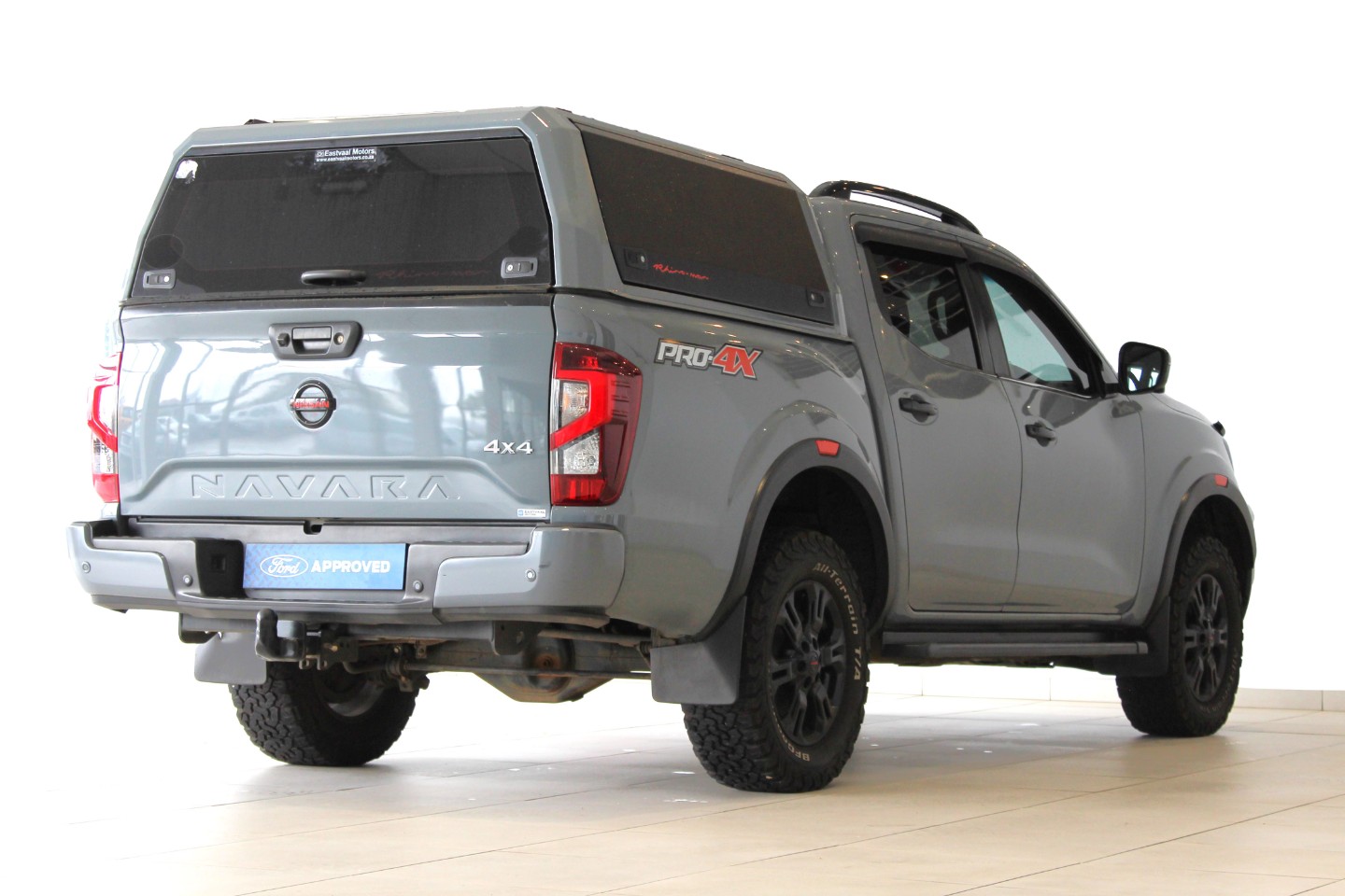 NISSAN NAVARA 2.5DDTI PRO-4X 4X4 A/T D/C P/U - 6 