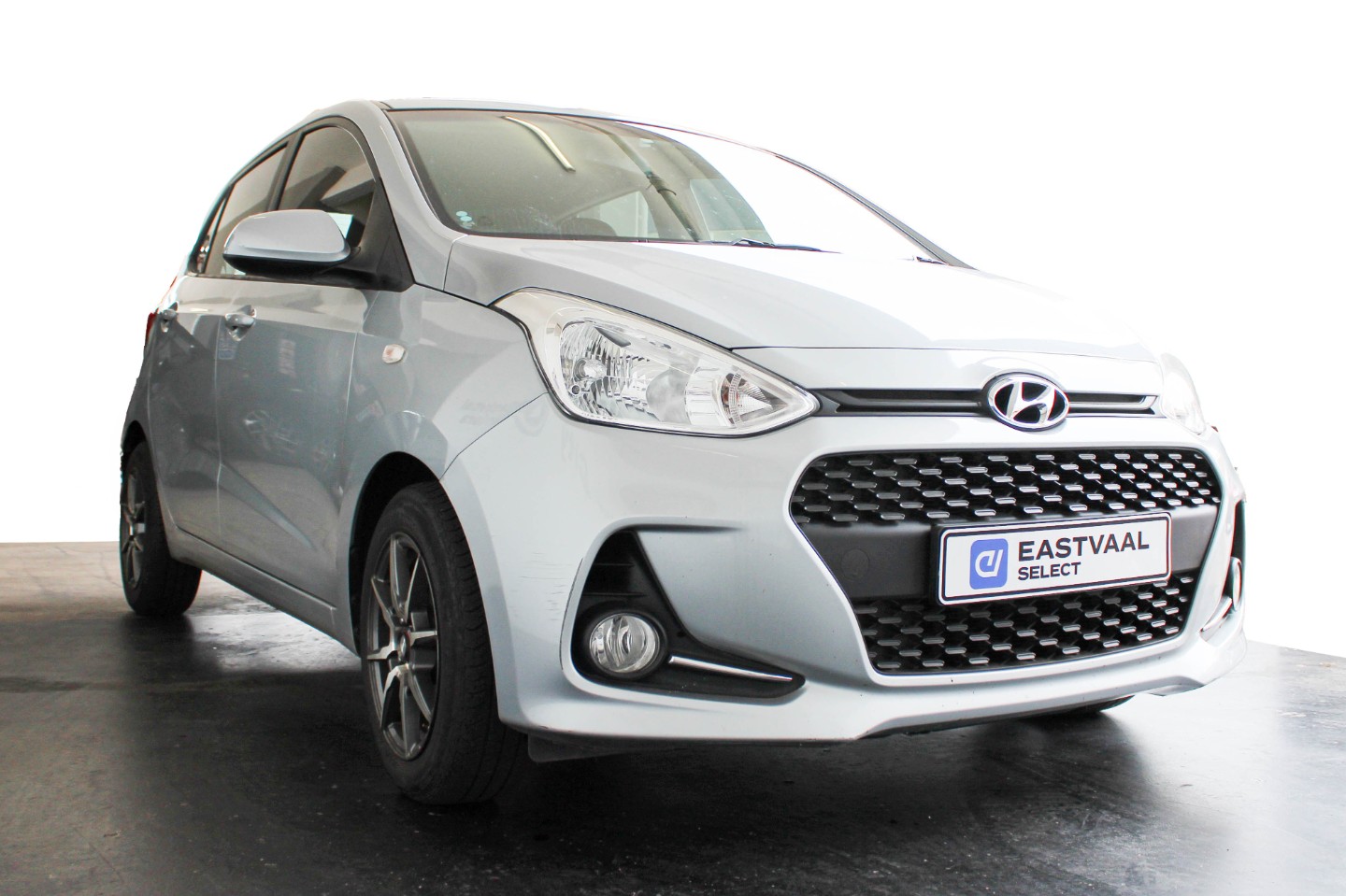 HYUNDAI i10 GRAND i10 1.0 MOTION - Main Vehicle Image