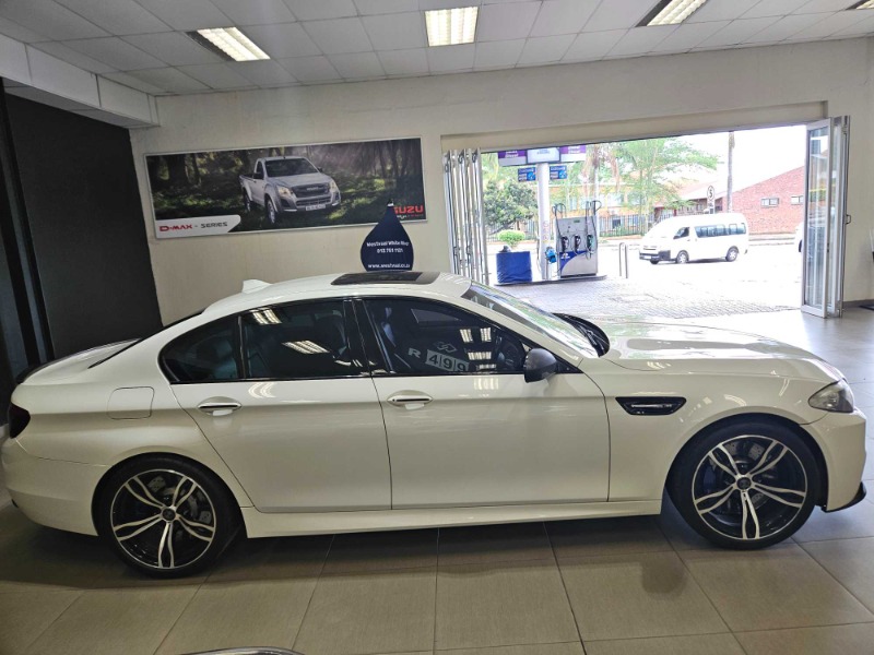 BMW M5 M-DCT (F10) 2013 for sale in 