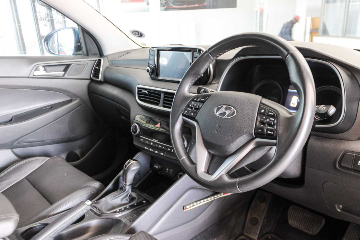 HYUNDAI TUCSON 2.0 CRDi SPORT A/T - 15 