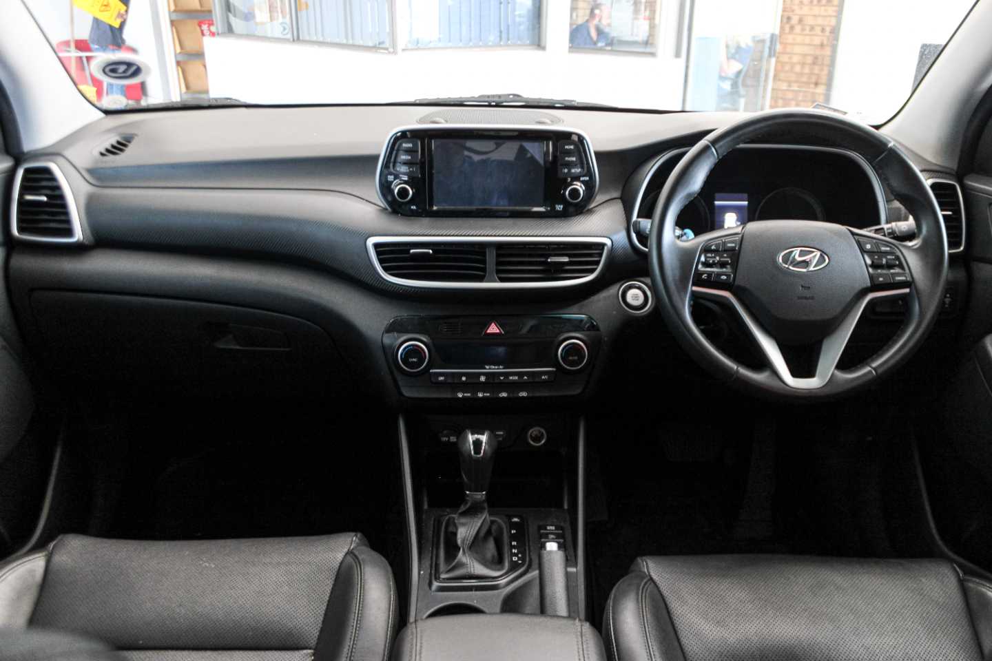 HYUNDAI TUCSON 2.0 CRDi SPORT A/T - 16 