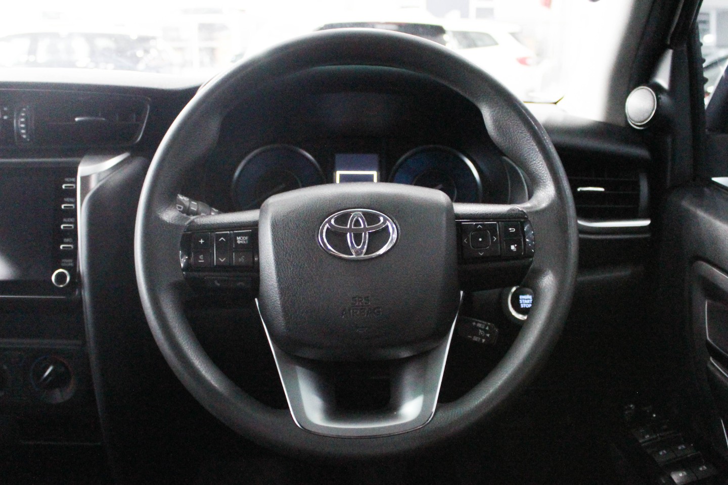 TOYOTA FORTUNER 2.4GD-6 R/B A/T - 13 