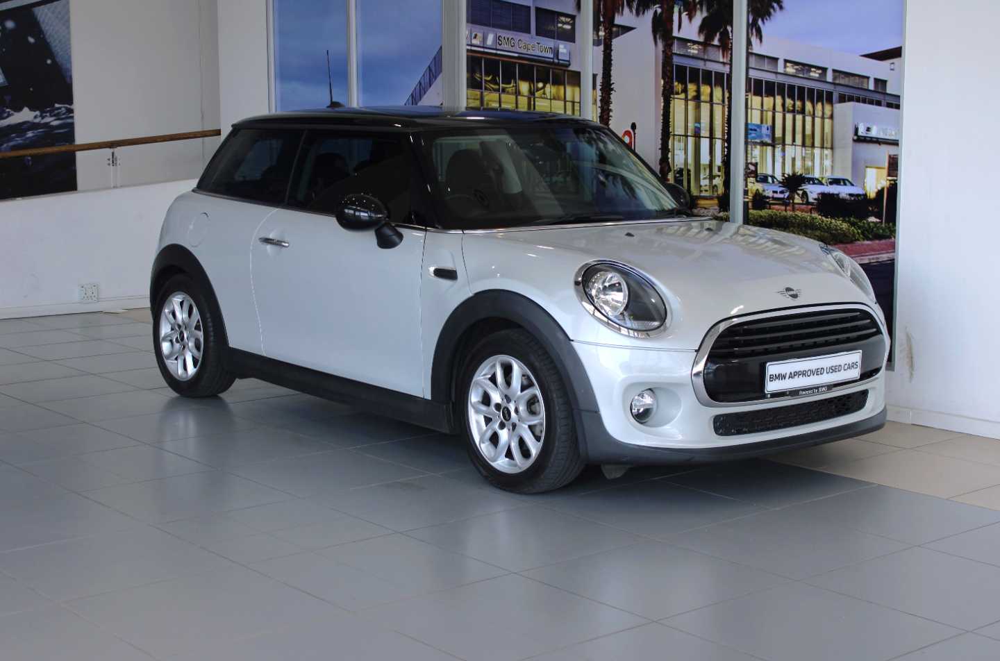 MINI Cooper Mark V (100 kW) Steptronic