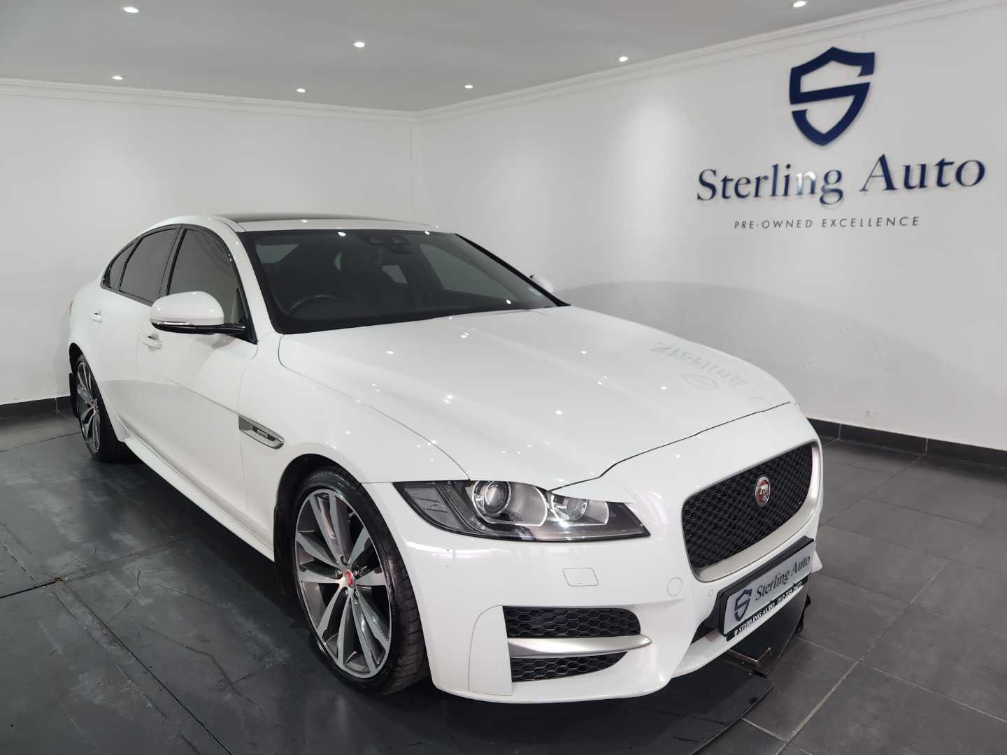 Jaguar XF 2.0 R-Sport (132 kW)