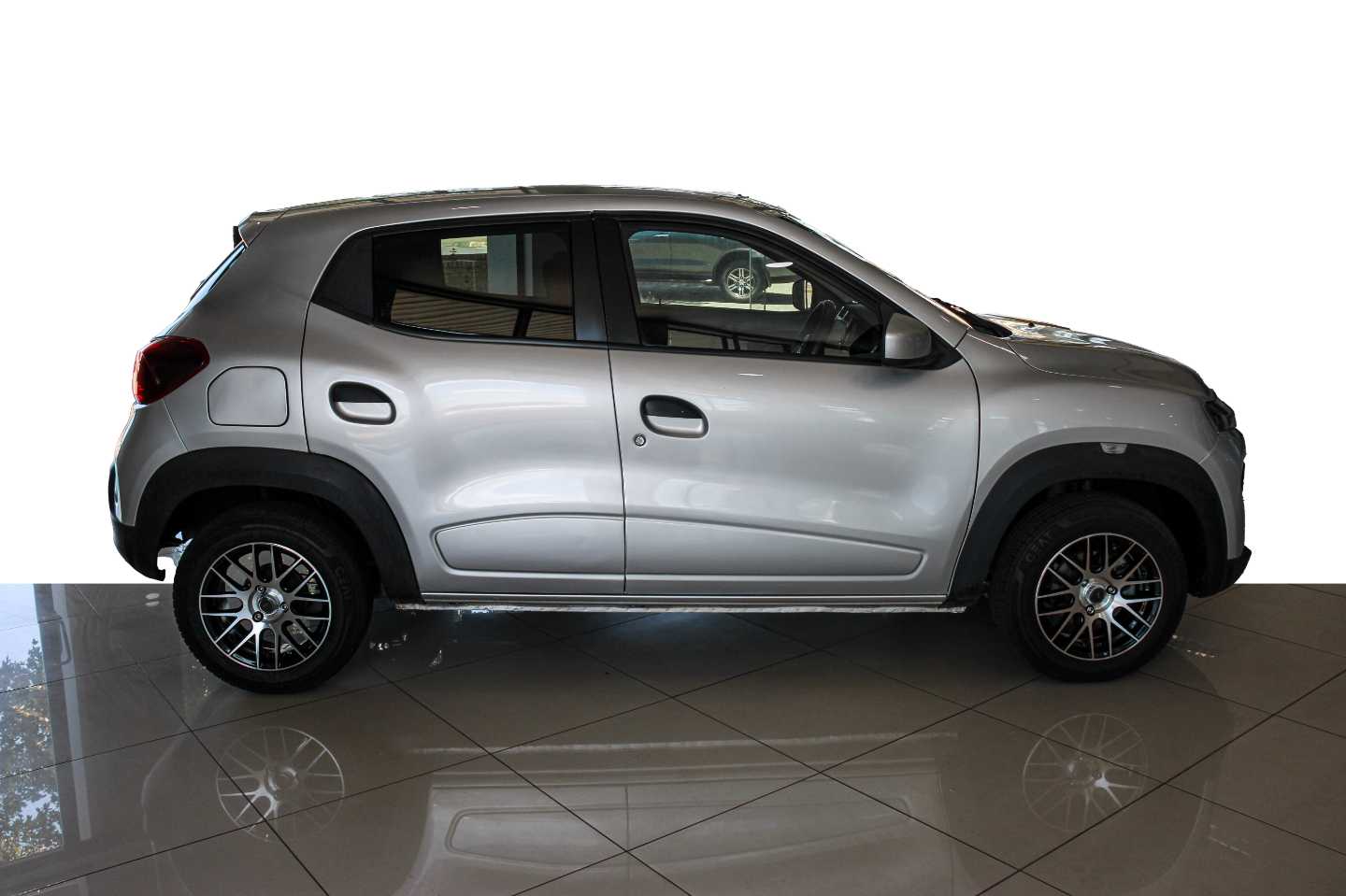 RENAULT KWID 1.0 DYNAMIQUE / ZEN 5DR - 16 