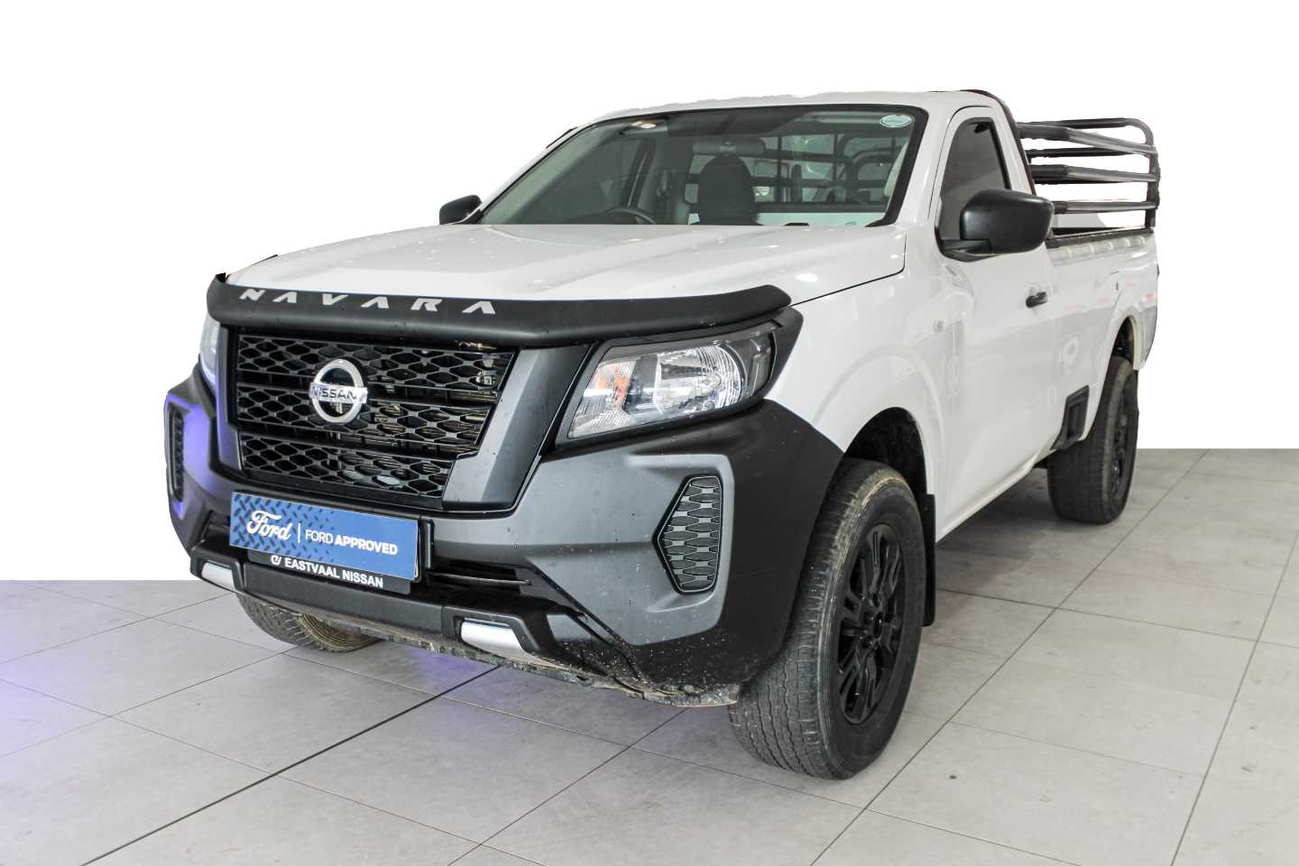 NISSAN NAVARA 2.5DDTI SE S/C P/U - 2 