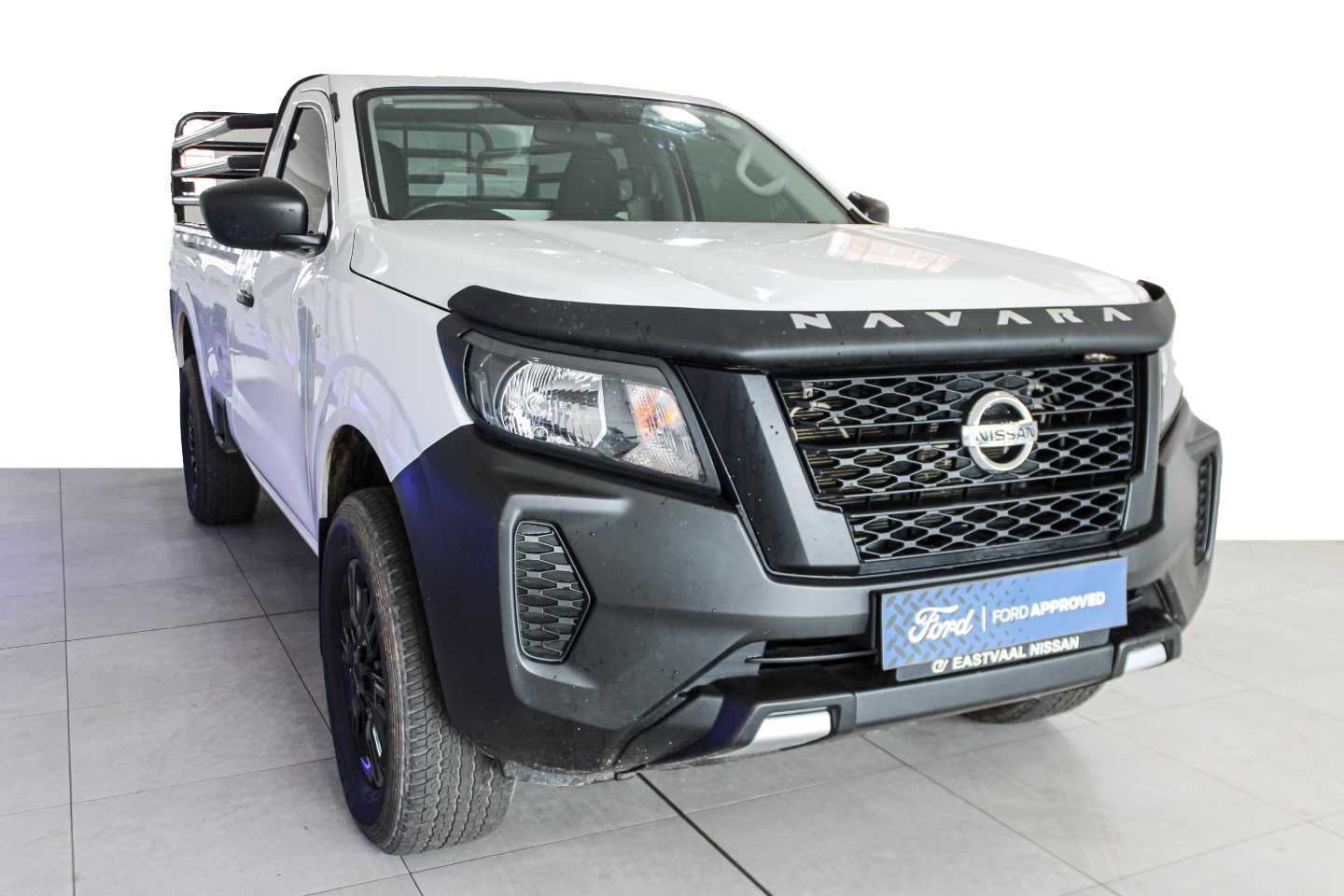 Nissan Navara 2.5 DDTi SE