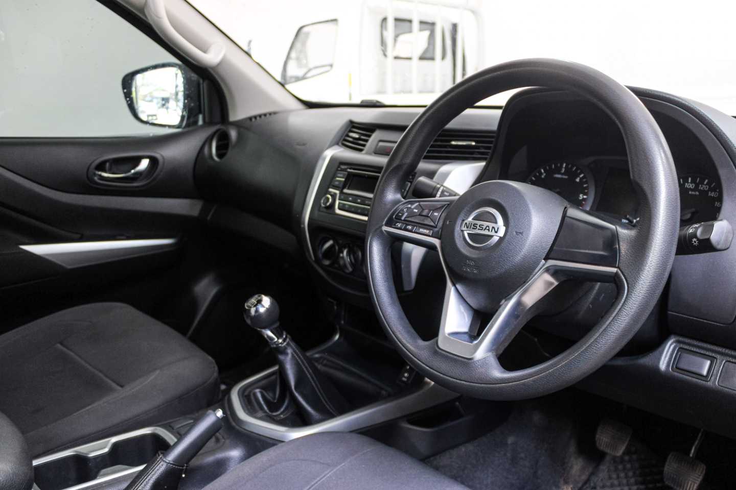 NISSAN NAVARA 2.5DDTI SE S/C P/U - 10 