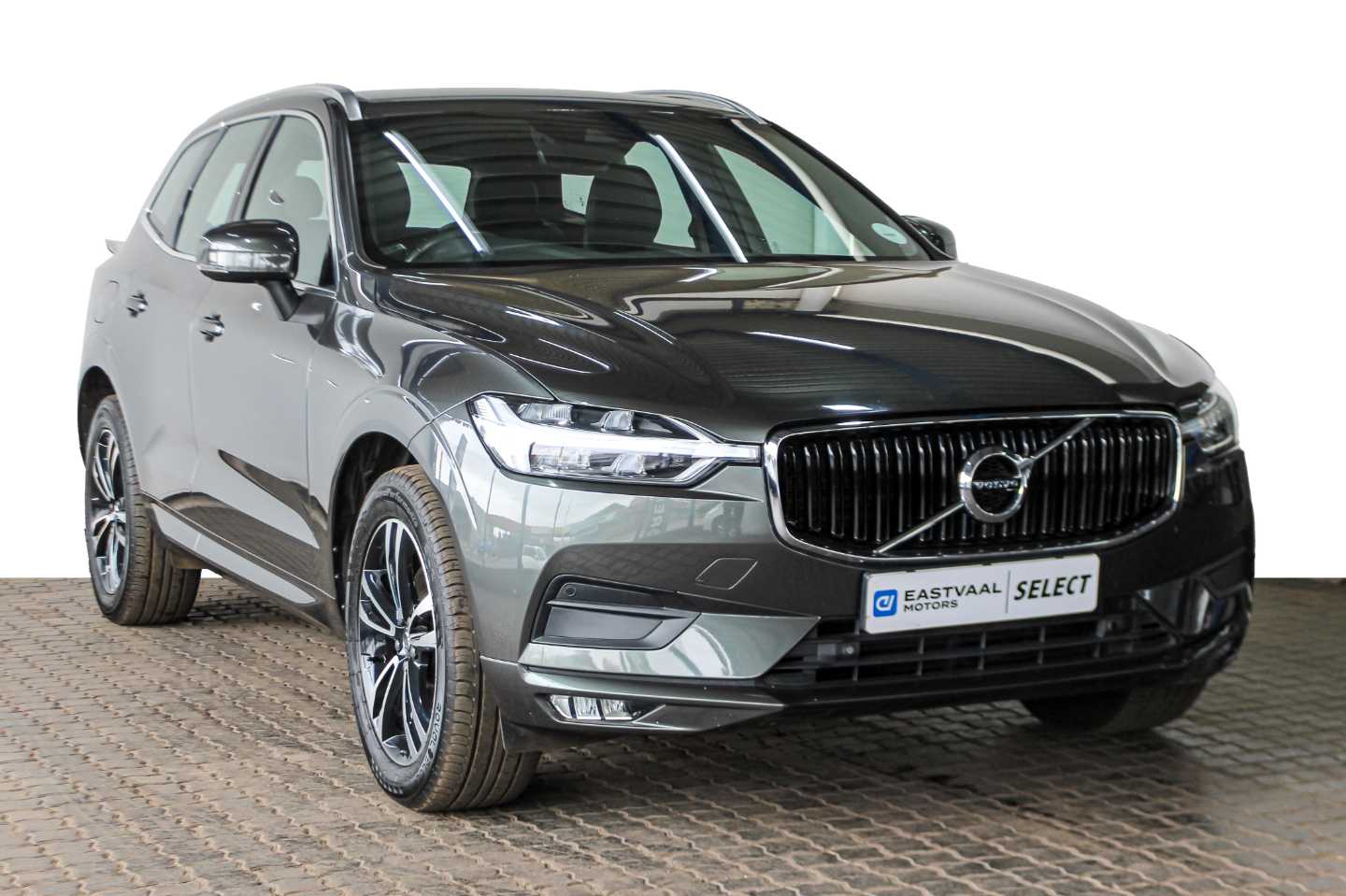 Volvo XC60 D4 Momentum Geartronic AWD