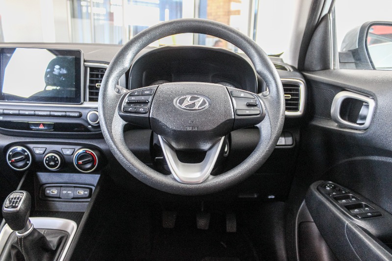 HYUNDAI VENUE 1.0 TGDI MOTION - 12 