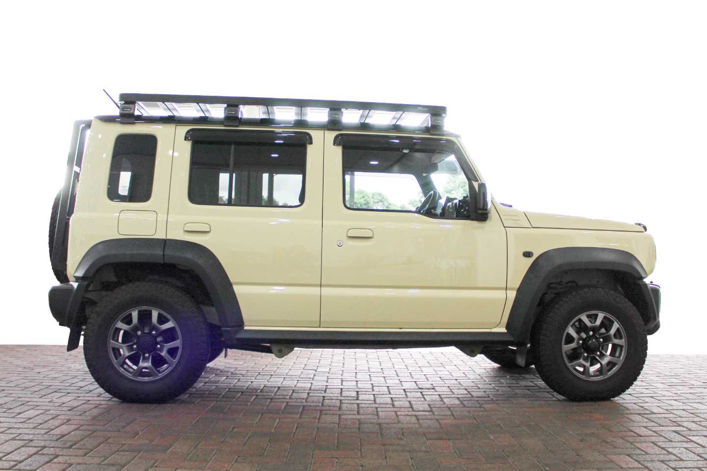 SUZUKI JIMNY 1.5 GLX 5DR - 7 