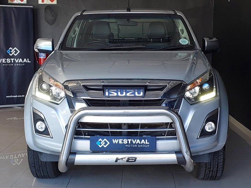 ISUZU D-MAX 300 LX A/T D/C P/U 2019 for sale in Western Cape