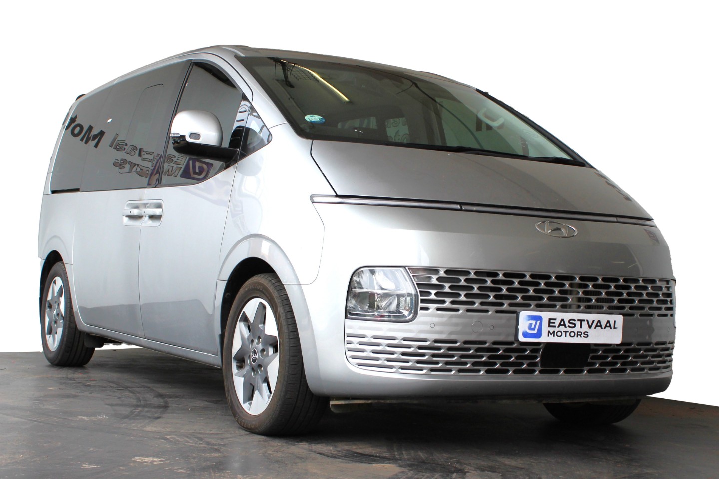 Hyundai Staria 2.2D Elite (9 Seater)