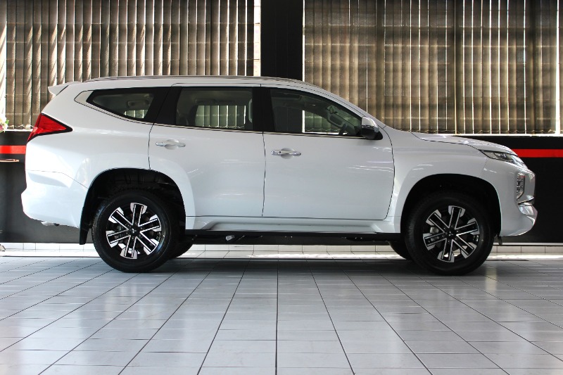 MITSUBISHI PAJERO SPORT 2.4D 4X4 EXCEED A/T - 1 