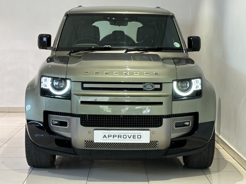 Land Rover Defender 110 AWD 2.0 D 177kW D240 X-Dynamic SE 2021 for sale in 