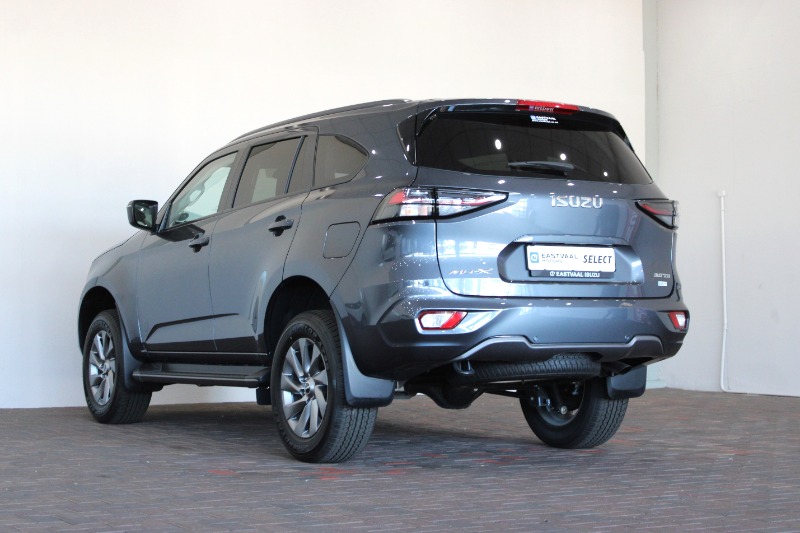 ISUZU MU-X 3.0D LS A/T - 3 