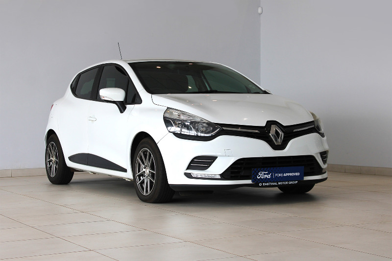 RENAULT CLIO IV 900T AUTHENTIQUE 5DR (66KW) for Sale in South Africa
