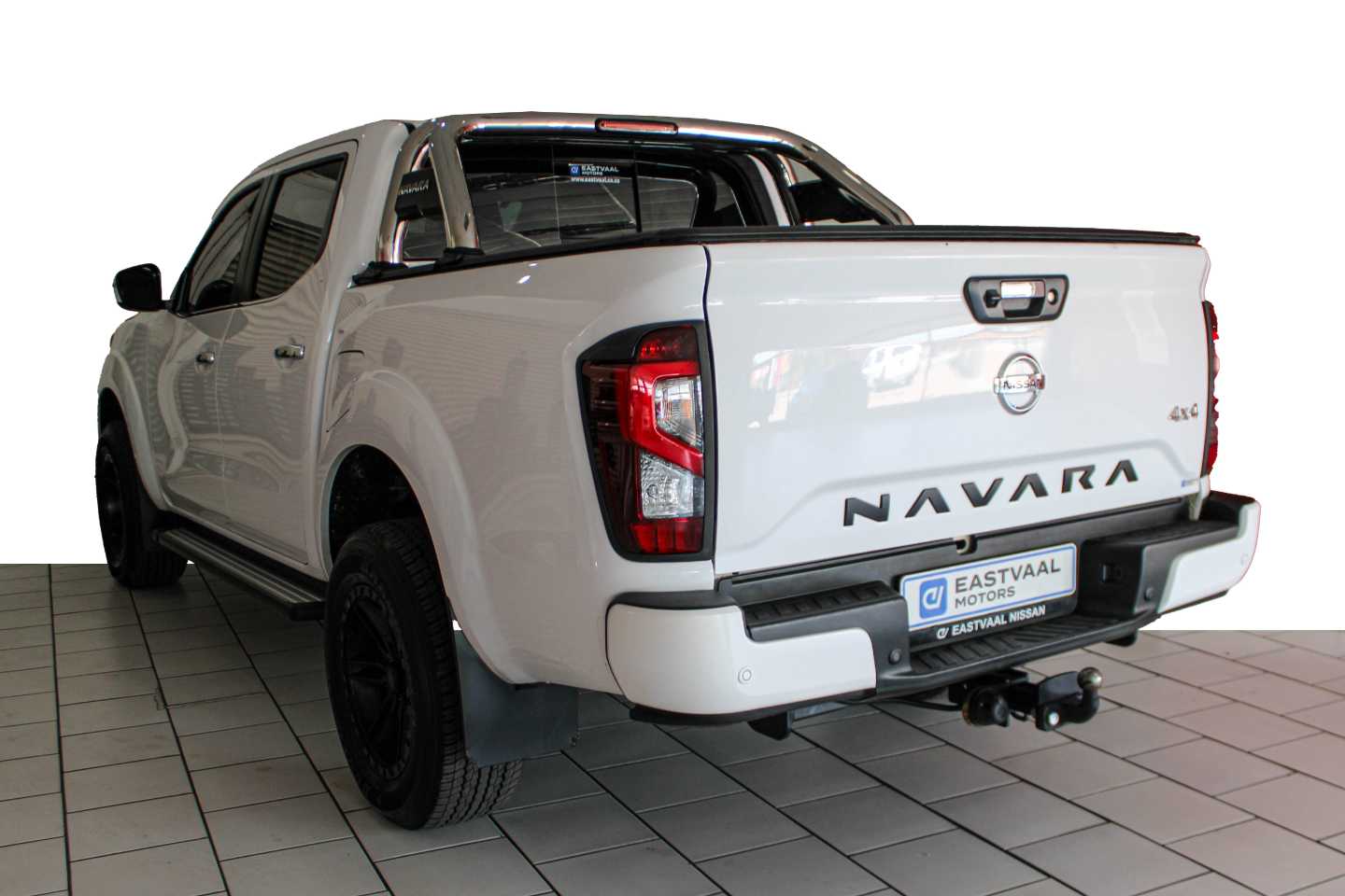 NISSAN NAVARA 2.5DDTI LE/LE PLUS 4X4 D/C P/U - 5 