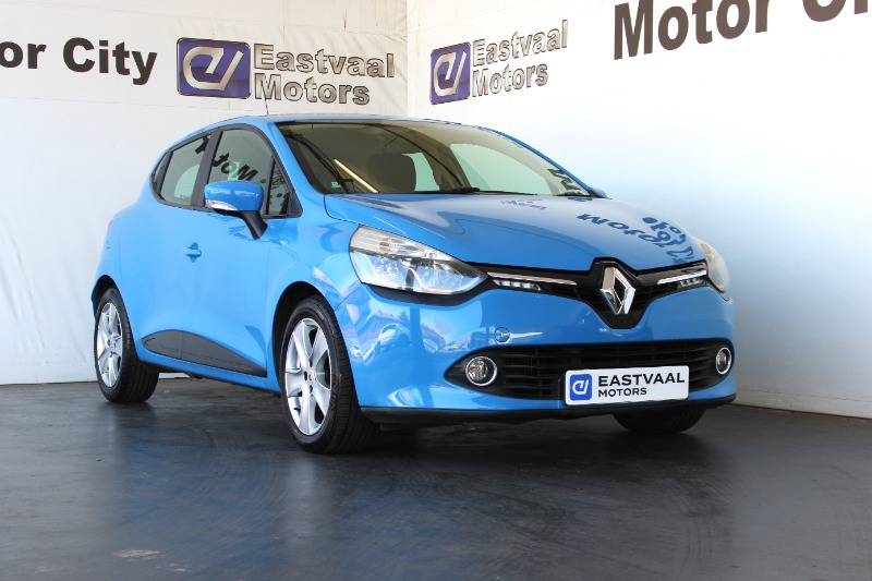 RENAULT CLIO IV 1.2T EXPRESSION EDC 5DR (88KW) for Sale in South Africa