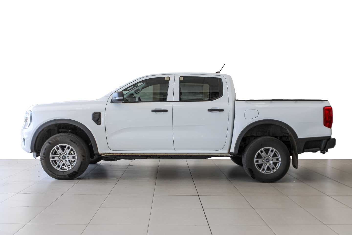 FORD RANGER 2.0D XL 4X4 A/T D/C P/U - 5 