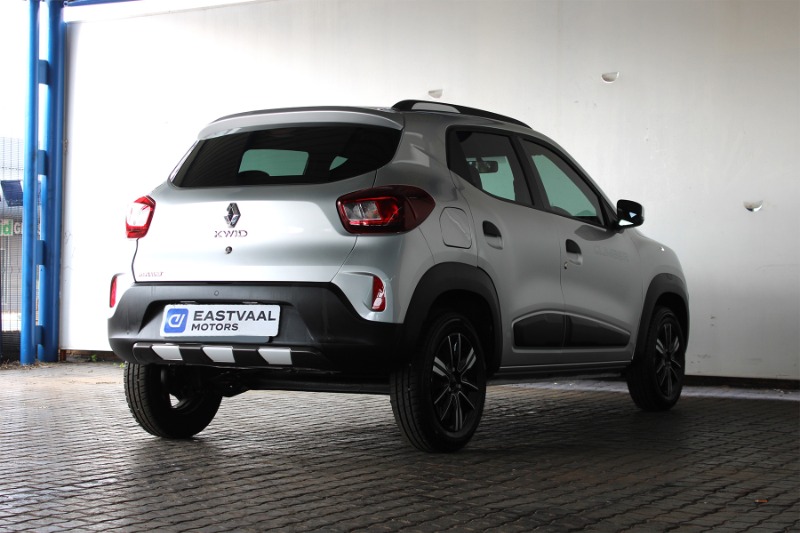 RENAULT KWID 1.0 CLIMBER 5DR - 4 