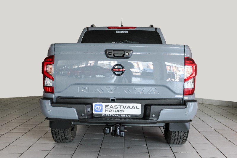 NISSAN NAVARA 2.5DDTI PRO-4X 4X4 A/T D/C P/U - 5 