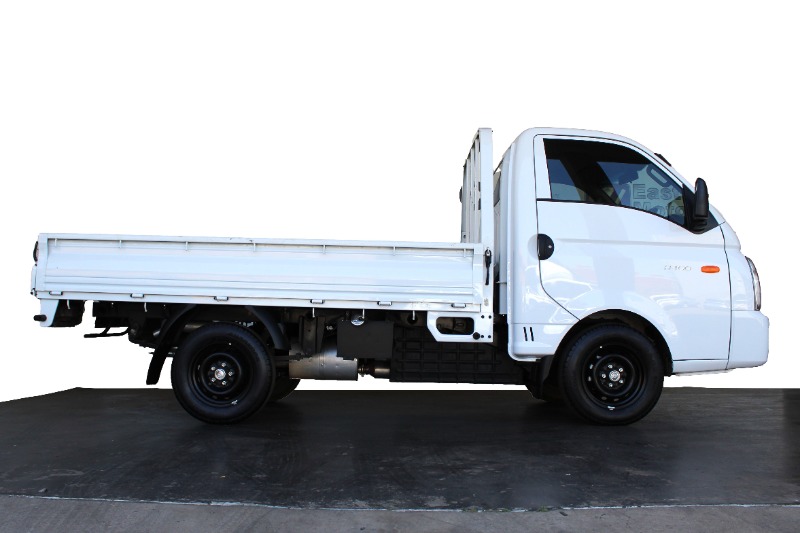 HYUNDAI H100 2.6D A/C F/C D/S - 4 