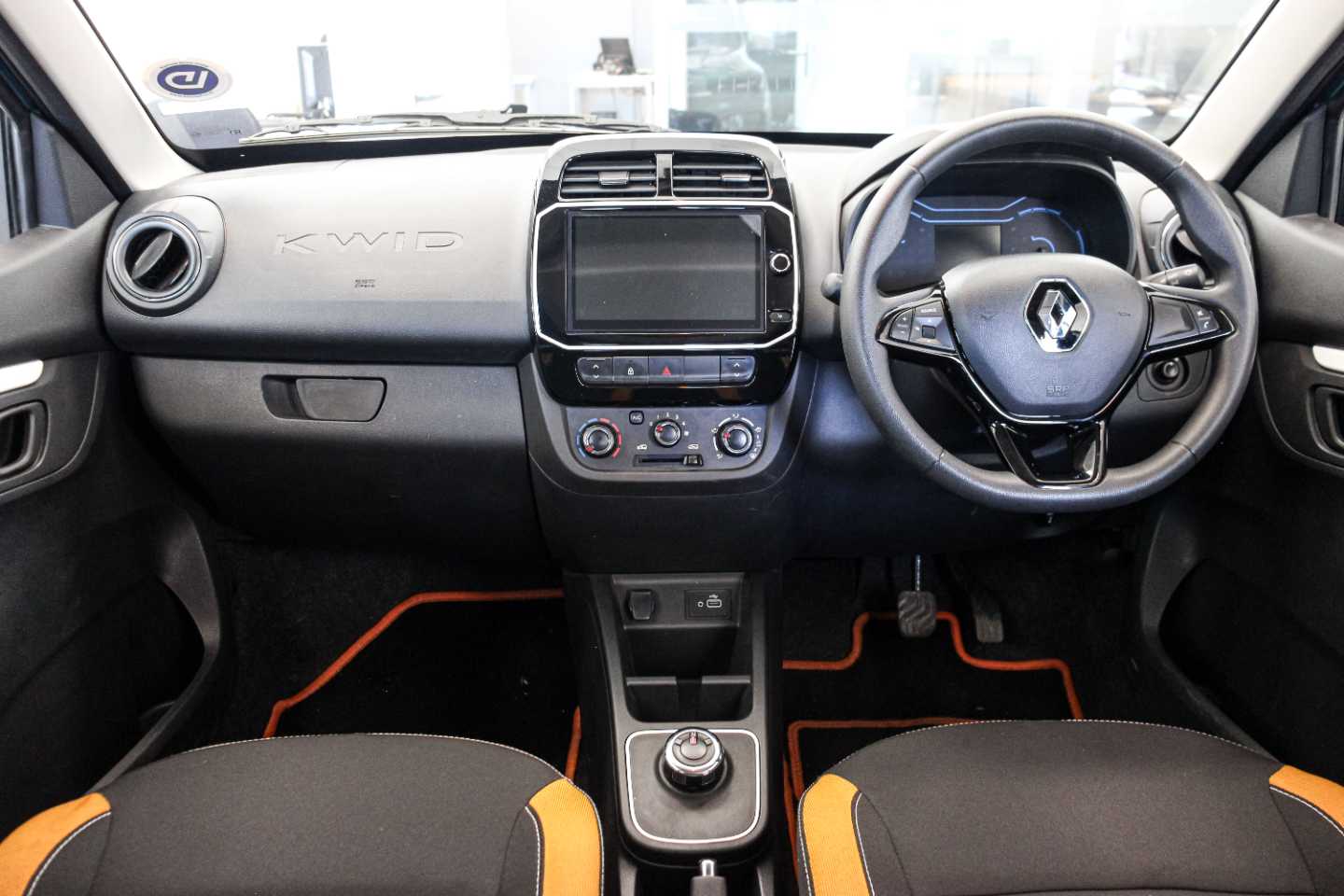 RENAULT KWID 1.0 CLIMBER 5DR AMT - 12 