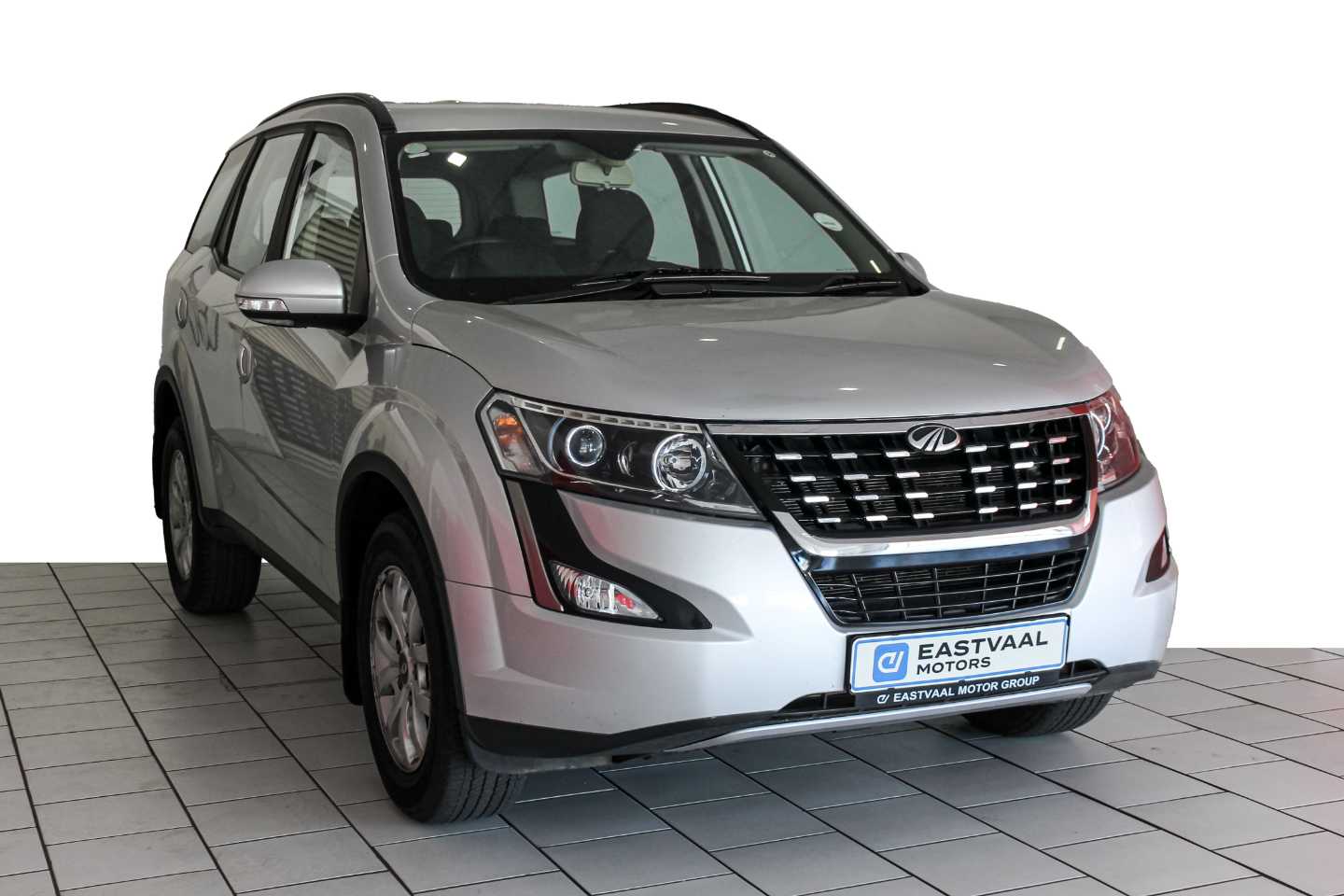 Mahindra XUV 500 2.2D (W6) mHawk 7 Seater Auto