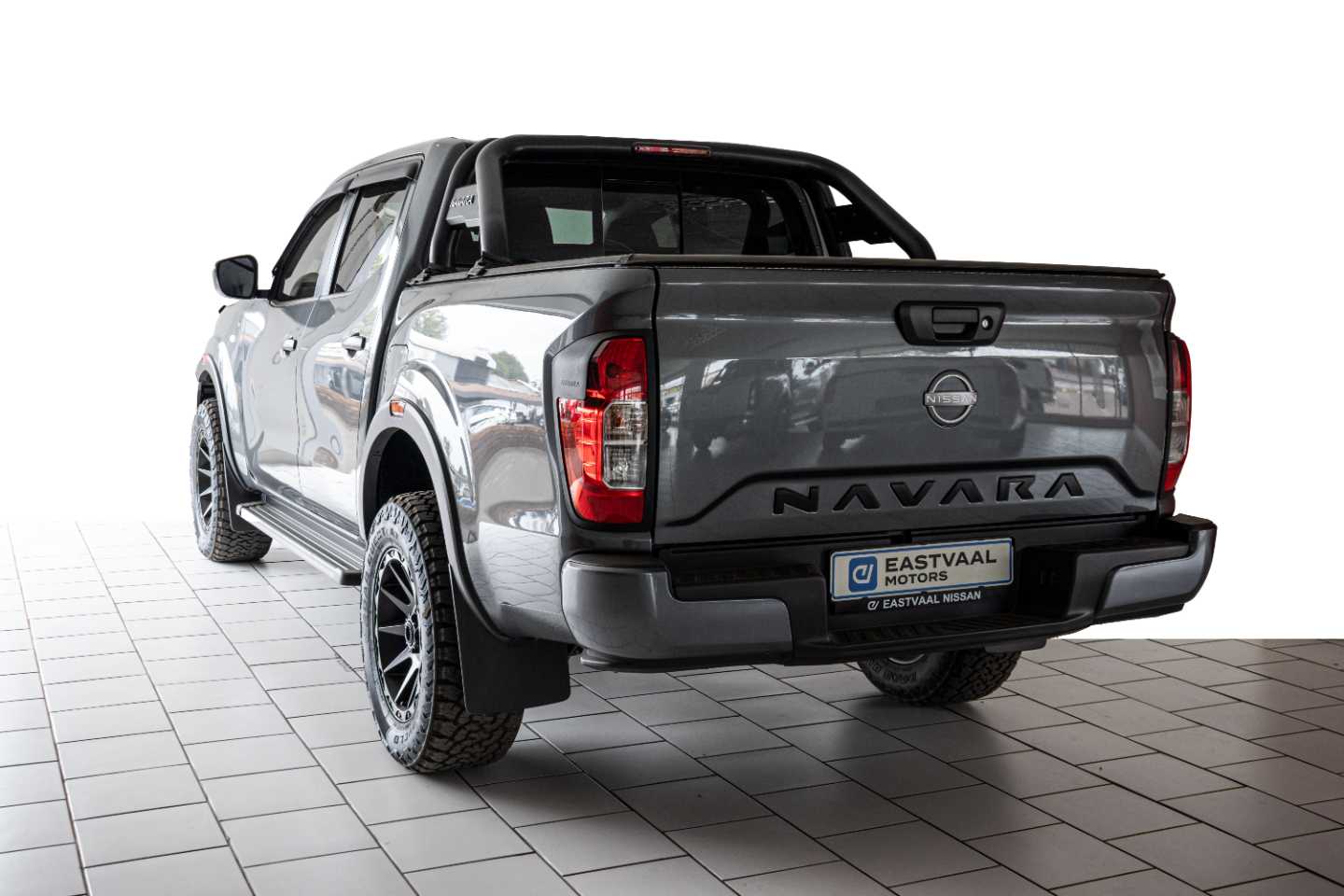 NISSAN NAVARA 2.5DDTI SE PLUS D/C P/U - 4 