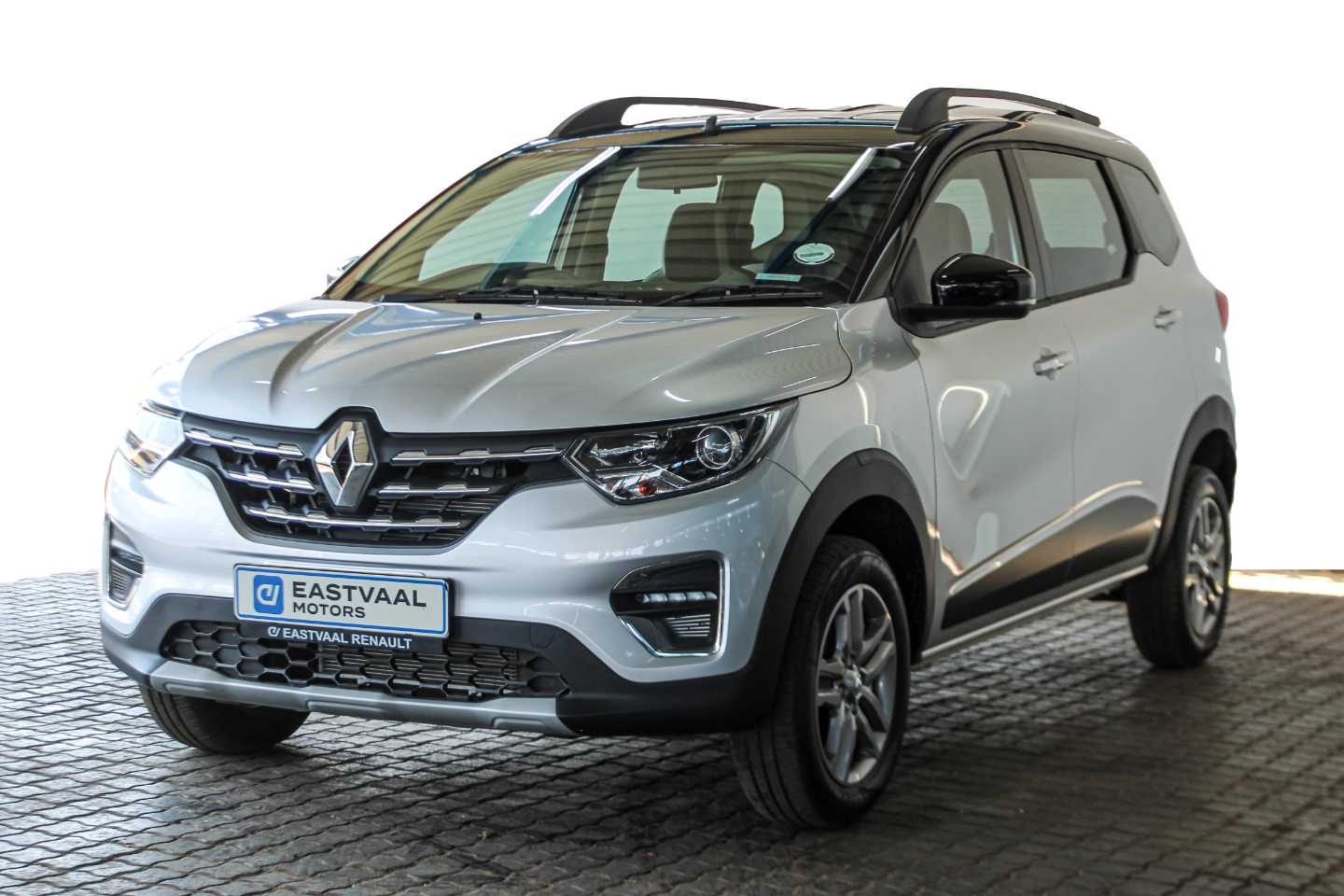 RENAULT TRIBER 1.0 PRESTIGE / INTENS AMT - 2 