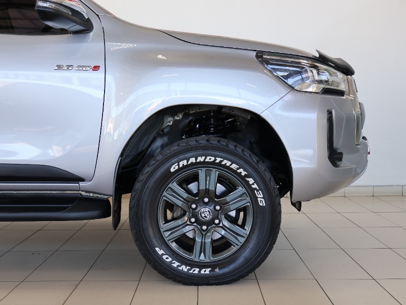 TOYOTA HILUX 2016 ON HiluxDC 2.8GD6 4X4 RAI AT (C37) - 1 